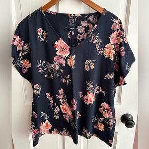 J. Jill Luxe Supima V Neck Floral Top